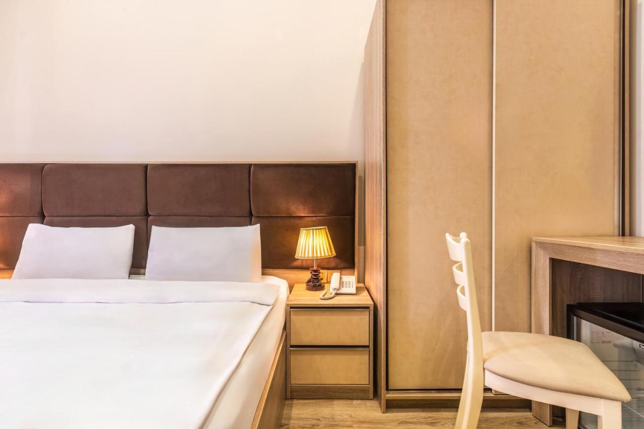 Deluxe City Hotel Баку Экстерьер фото
